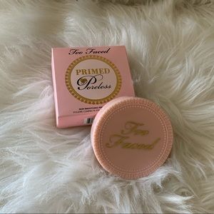 Too faced primed and poreless powder